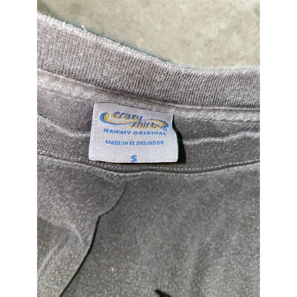 Crazy Shirts Hawaii Crater Dyed Gray T Shirt “Dads Grill” Sz Small - Picture 4 of 4